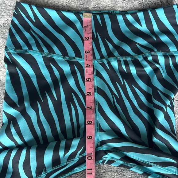 Nike Dri-FIT Zebra Print Leggings in Teal/Black Size Small EUC - Picture 5 of 6